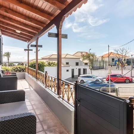 Away From * 카니살