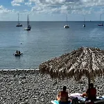 Away From カニサル